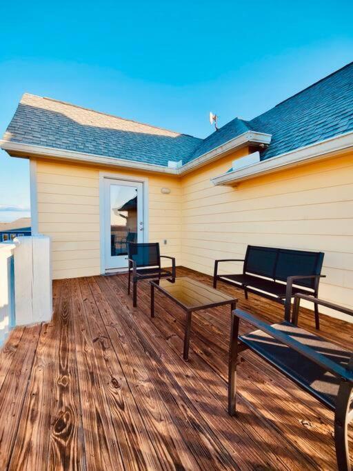 Sunny Delight - Sleeps 10 - Generous Space! Bolivar Peninsula Exterior foto